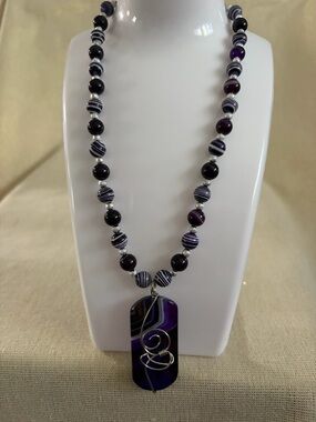 Purple Agate Bead Necklace with Wire-Wrapped Pendant